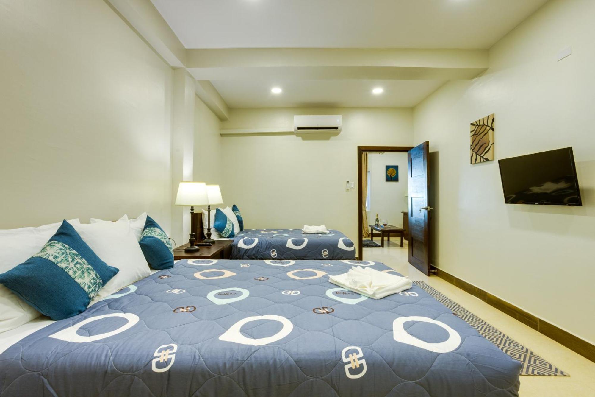 Louis' Apartments Placencia Экстерьер фото