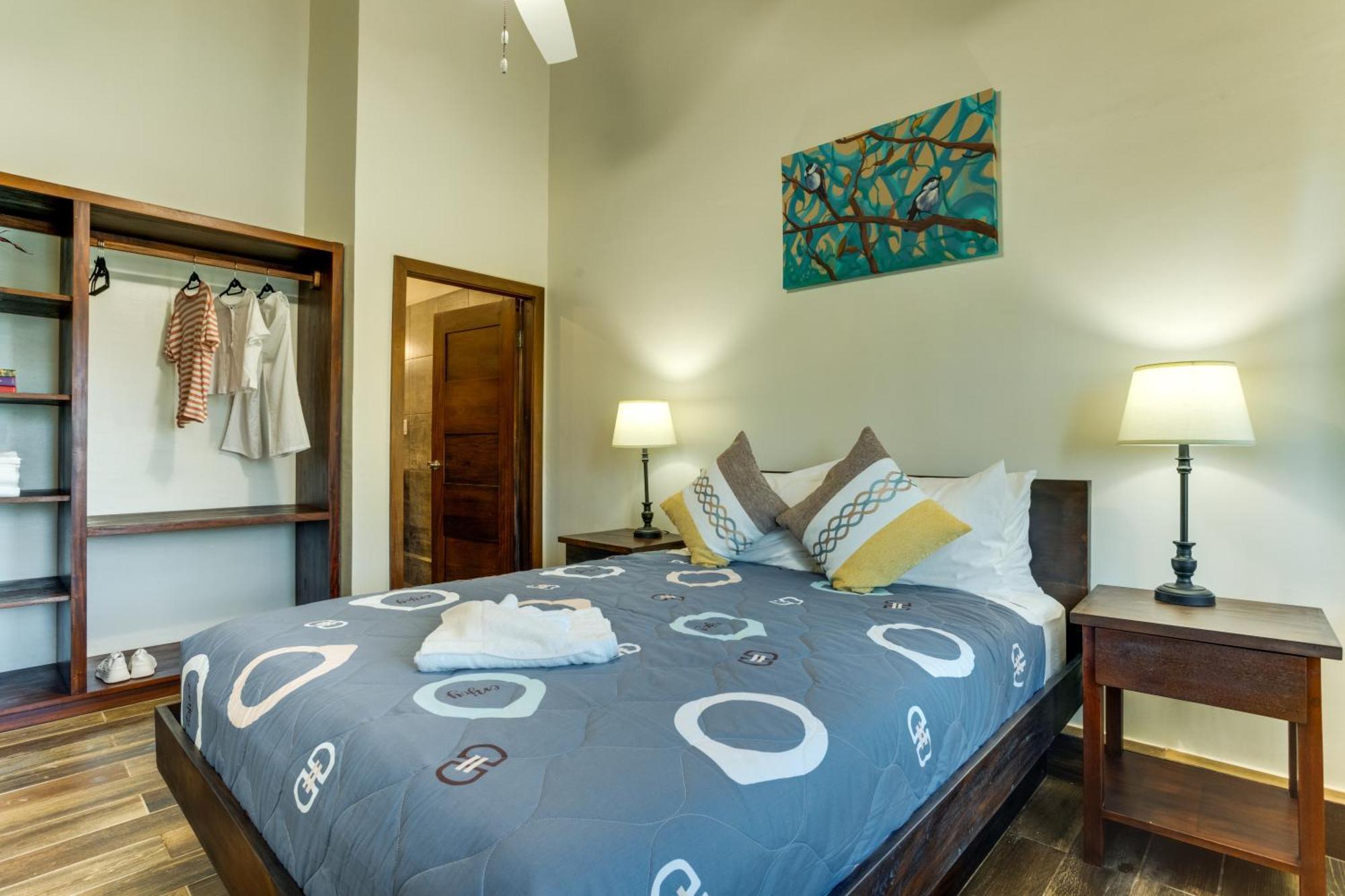 Louis' Apartments Placencia Экстерьер фото