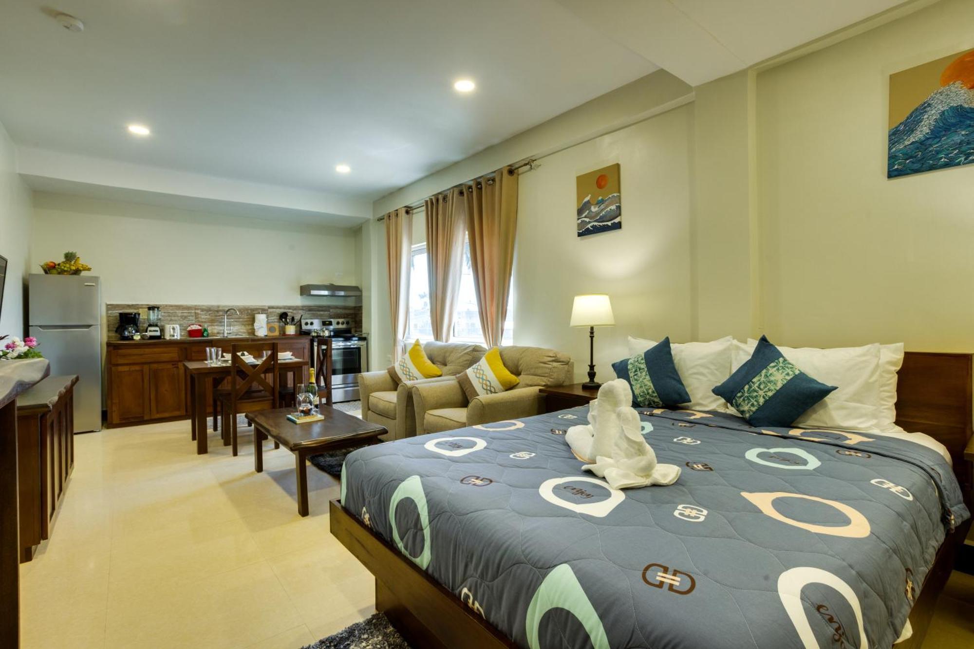 Louis' Apartments Placencia Экстерьер фото